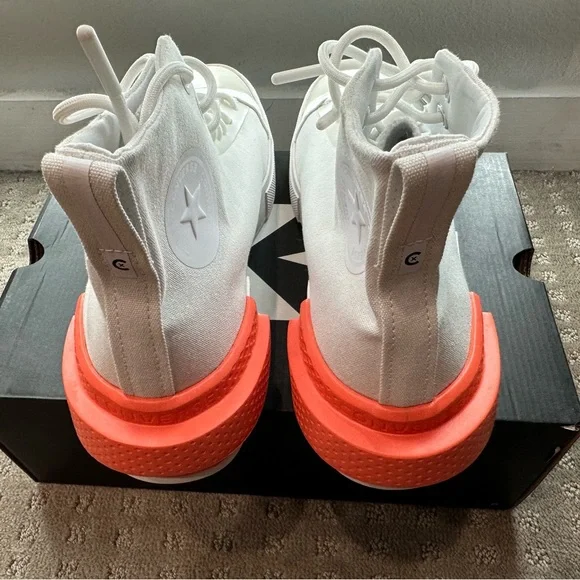 Converse high tops - new and never worn - Picture 5 of 11